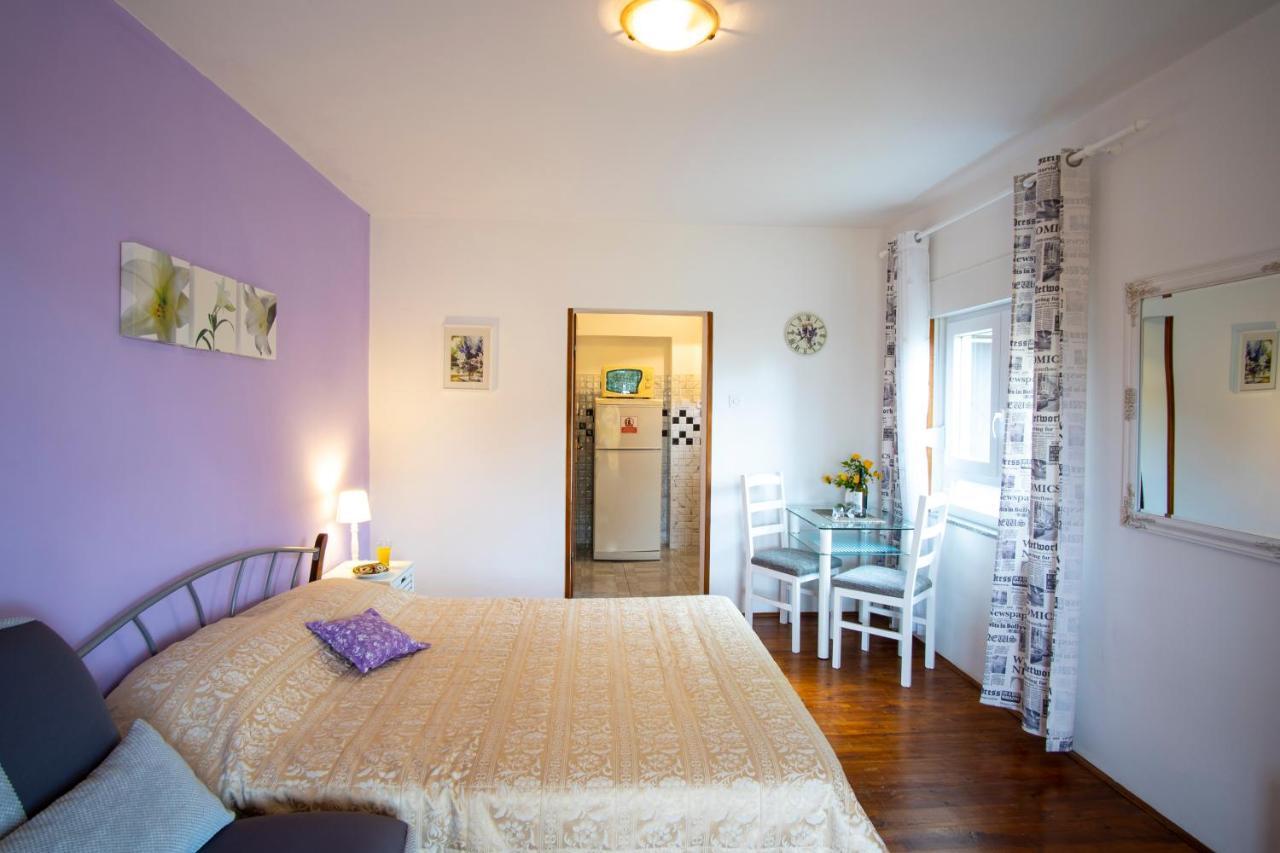 פאז'אנה Apartman Luka מראה חיצוני תמונה