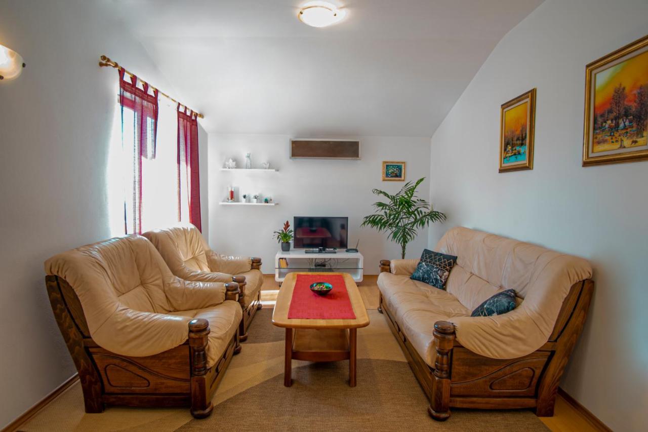 פאז'אנה Apartman Luka מראה חיצוני תמונה