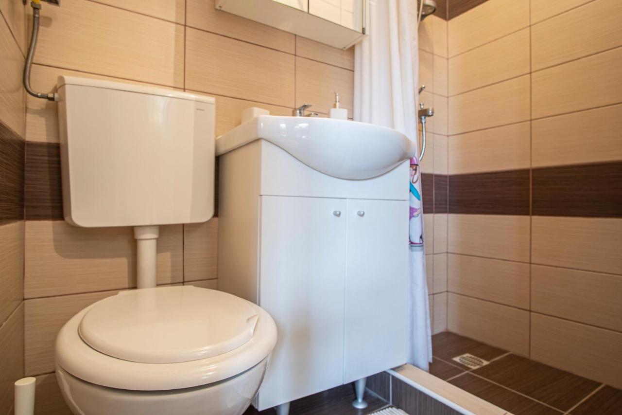 פאז'אנה Apartman Luka מראה חיצוני תמונה